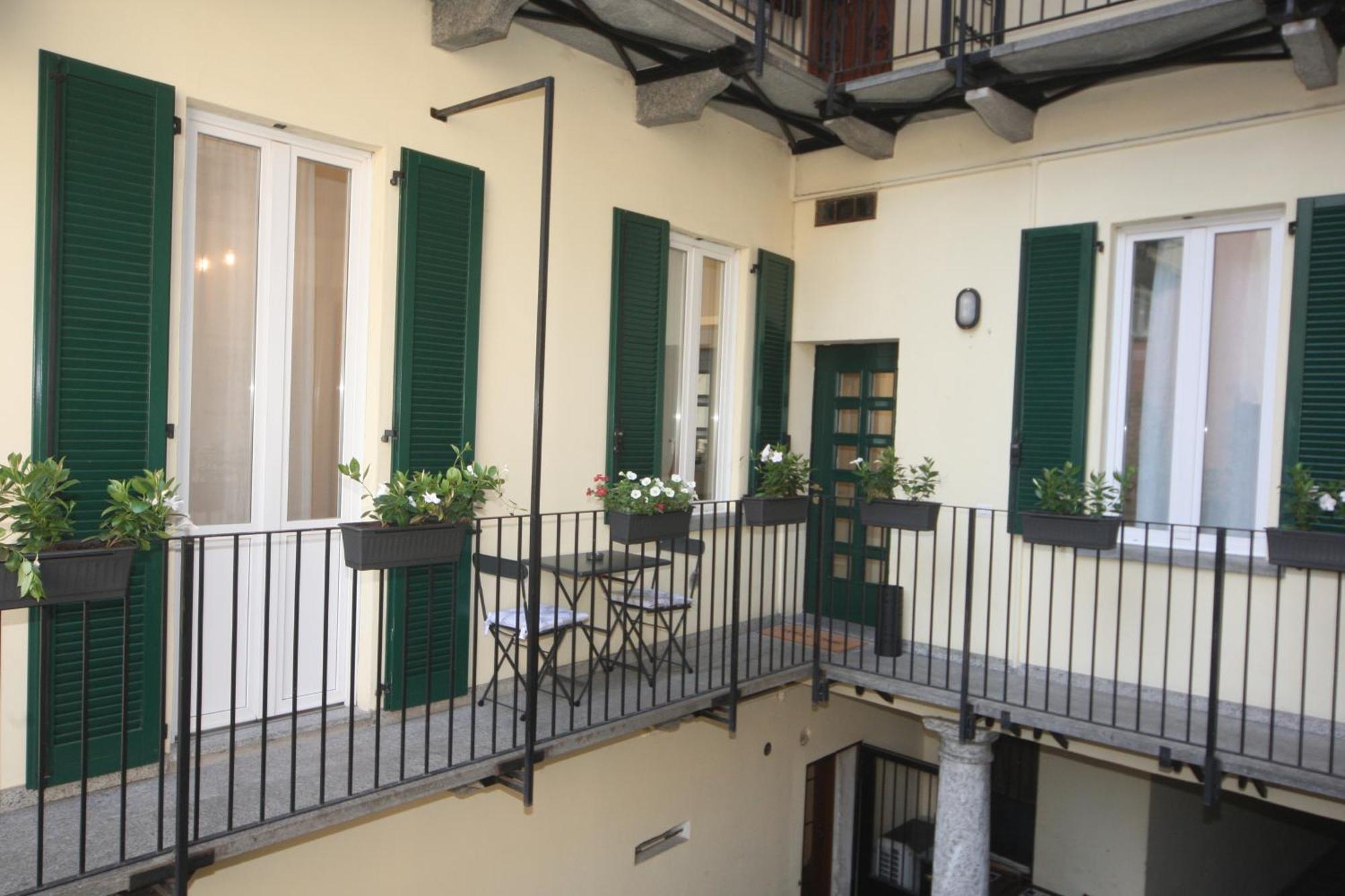 Jb In Como Exterior photo
