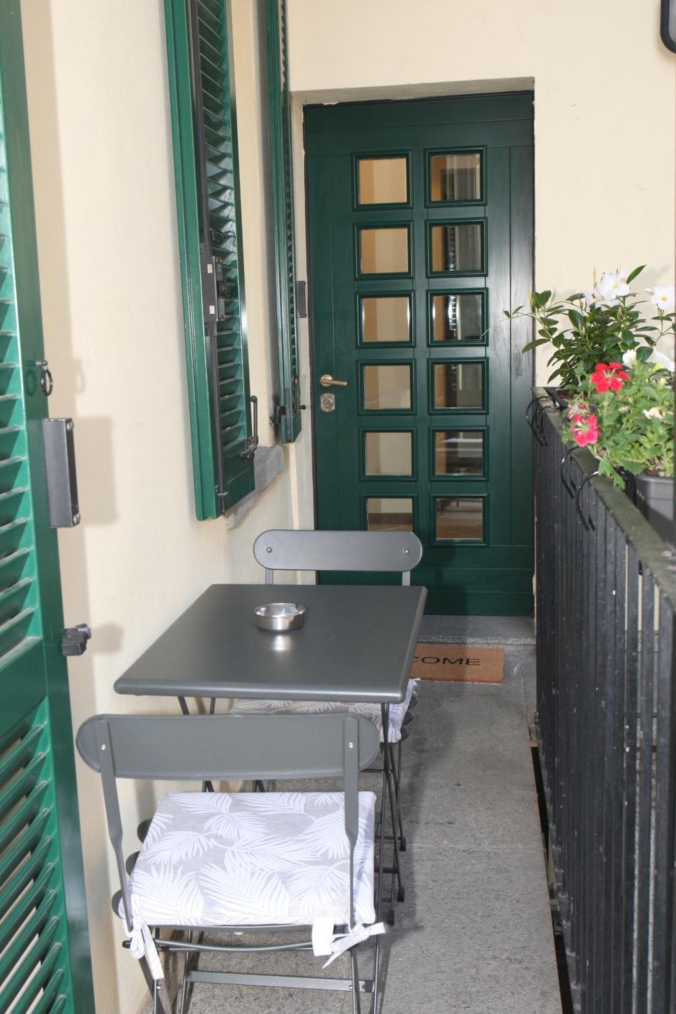 Jb In Como Exterior photo
